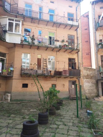 Продаж 1 кім квартири ,вулиця Стрийська ( Стрийський базар ) - фото 1