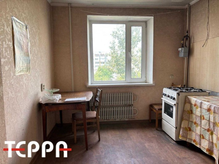 Продаж 3-кімнатної квартири під ваш ремонт - фото 1