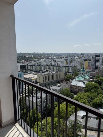 Без комісії!!! Продаж просторої та світлої квартири в ЖК Семицвіт - фото 1