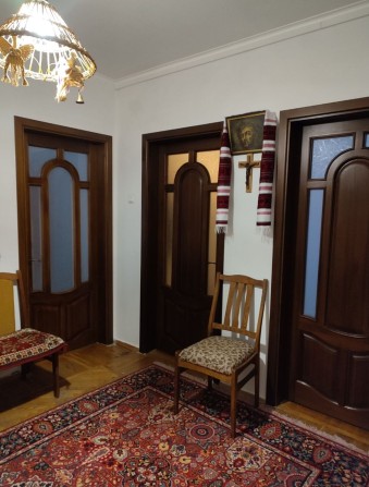 Продаж 4-х кімнатної квартири - фото 1