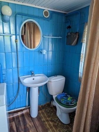 Надам в оренду пів будинку в с. Троєщина - фото 1