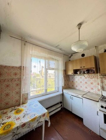Срочно!Терміново!Продам  3-кімнатну квартиру,тепла,не кутова,лоджия - фото 1