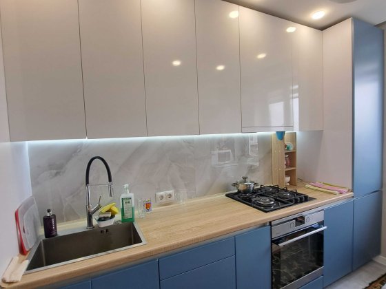 Продається 3-кімнатна квартира з автономним опаленням і ремонтом Кропивницький