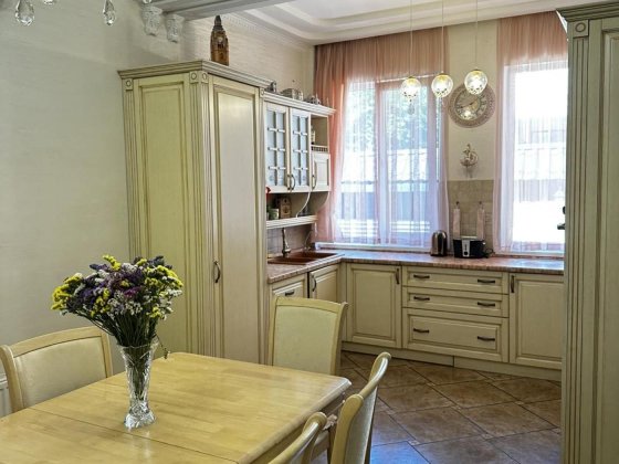 Аренда дома на Берегу моря, есть подвал. Совиньон Одесса