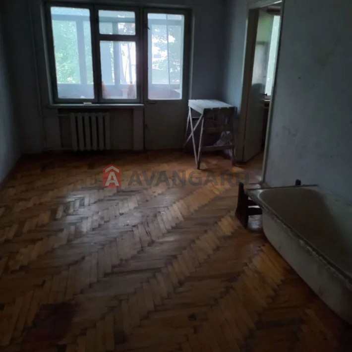 Продам 3х квартиру, по вул.Бочарова, всего за 15000 у.е! - фото 1