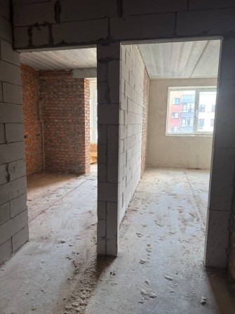Продам 1 кімнатну квартиру в новобудові - фото 1
