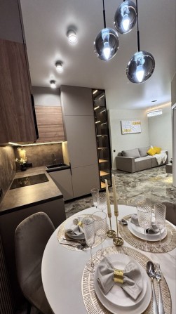 Продам евродвушку в Кадоре на Краснова с евроремонтом - фото 1