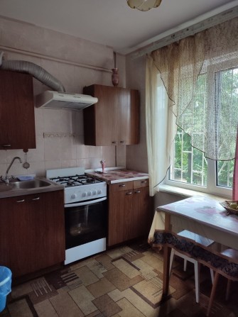 Срочно продам 1ком квартиру на Песках ул. Автозаводская - фото 1