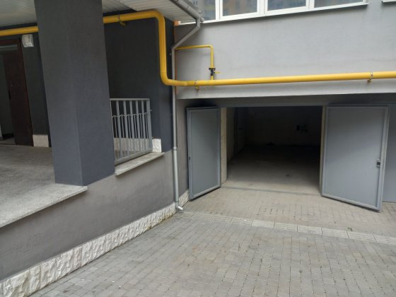 Оренда Гаража (в будинку) Ивано-Франковск