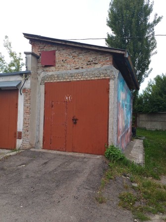 Гараж у кооперативі "Кермо" (вул. Захисників Маріуполя, 25а) - фото 1