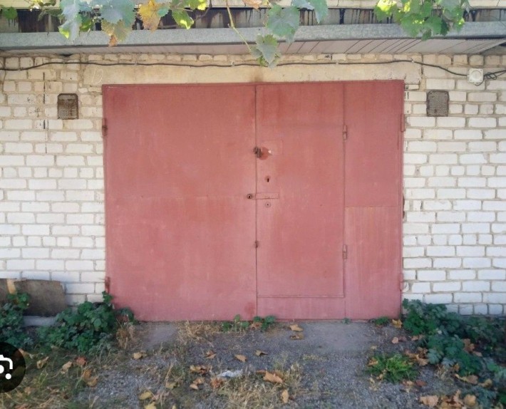 Гараж кооператив Цукрових 48кв. м світло - фото 1