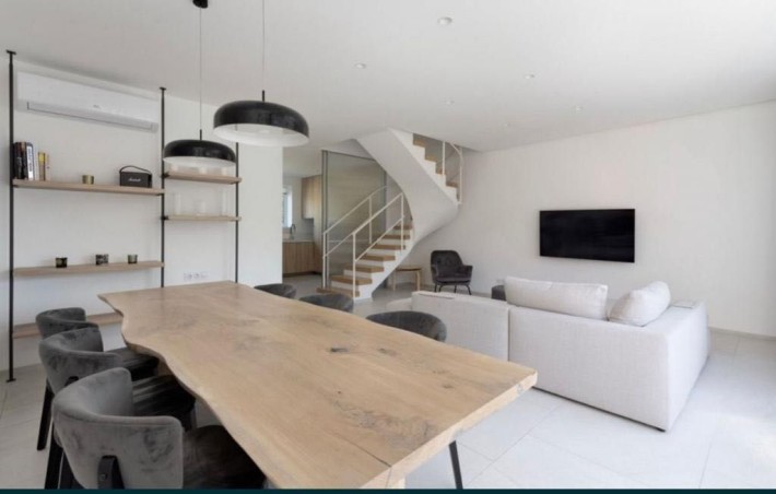 Сдаётся в аренду современный таунхаус в КГ  Viland Home с. Гореничи - фото 1