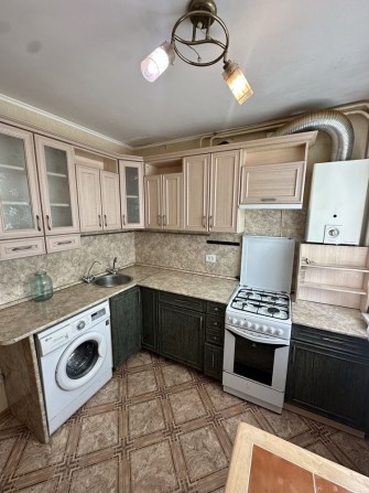 Продается 3-к квартира по ул. Леваневцев - фото 1
