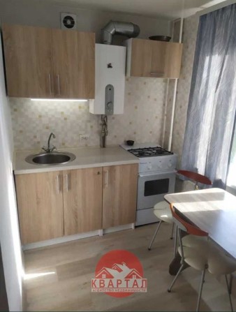 Продается 1 комнатная квартира с ремонтом по ул. Космическая - фото 1