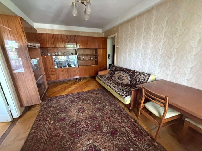Продается 3 ком квартира в центре Запорожья на ул. Победы 75 - фото 1