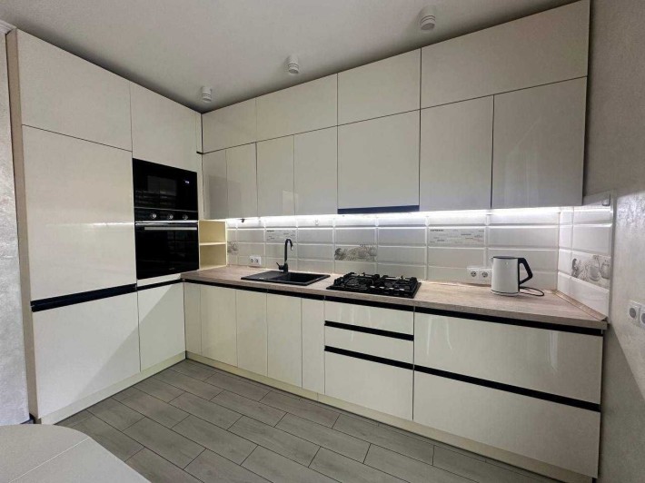 Продаж 2-кв.вул Роксоляни - фото 1