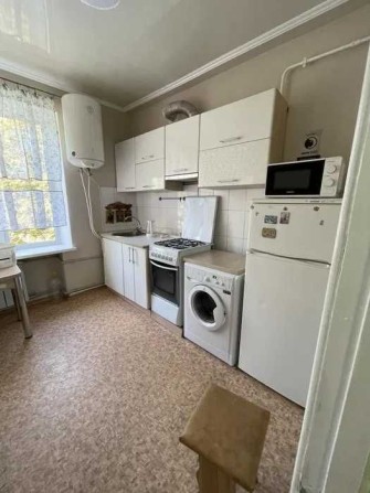 Продам 2комн.квартиру Защитников Украины,метроКонный рынок - фото 1