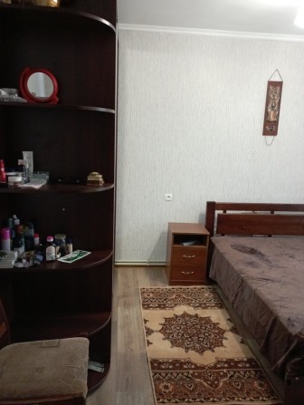 Продаю трьохкімнатну квартиру вул . Прикордонна Маріупольська - фото 1