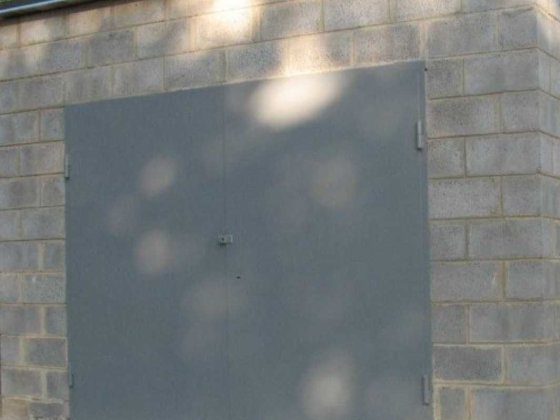 Сдаётся капитальный гараж, частный сектор. Дніпро