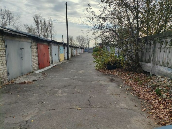 Сдам гараж , находится на Оболони - фото 1