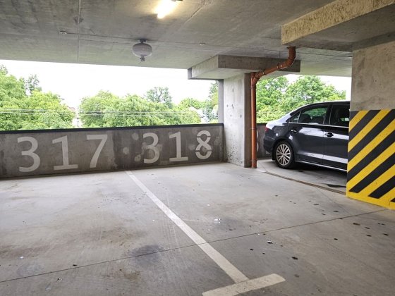 Оренда паркомісця (парус 2) Львов