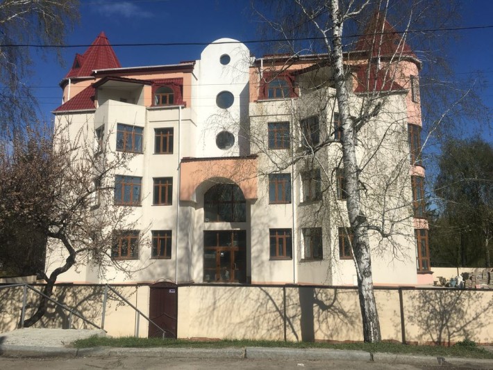 Сдам паркоместо в подземном паркинге Срок любой охрана видео автоматик - фото 1