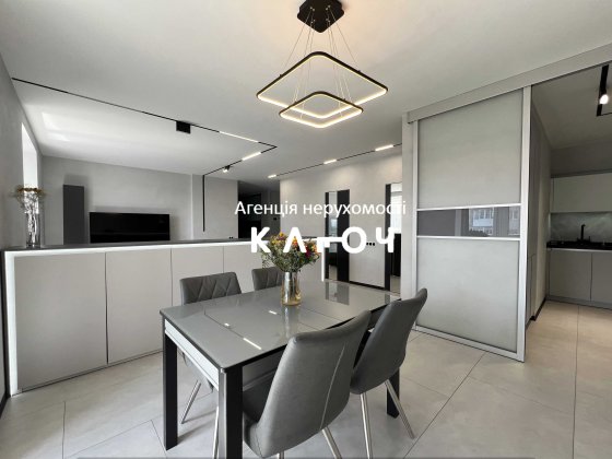 Продаж сучасної квартири 125м2 з ремонтом, в новобудові! Кропивницкий