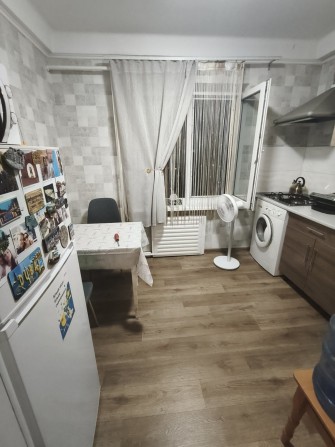 Продам 1 комнатную квартиру ул. Героев 93 бригады, 9/9 этаж. - фото 1