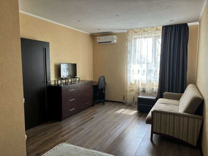 В продажі 1 к кв ЖК Ньютона середній поверх - фото 1