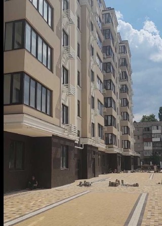 2 к квартира новобуд 77 м2  вул Садова / Чкалова Центральний р-н - фото 1
