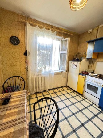 Продам 1-комн квартиру в жилом состоянии на ул.Королёва - фото 1