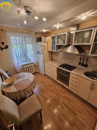 Продам 3 кімнатну квартиру на Корольова - фото 1