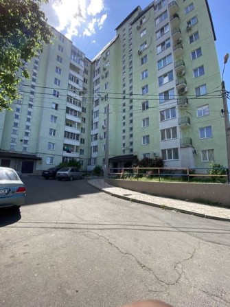 Продаж квартири 90 кв.м. - фото 1