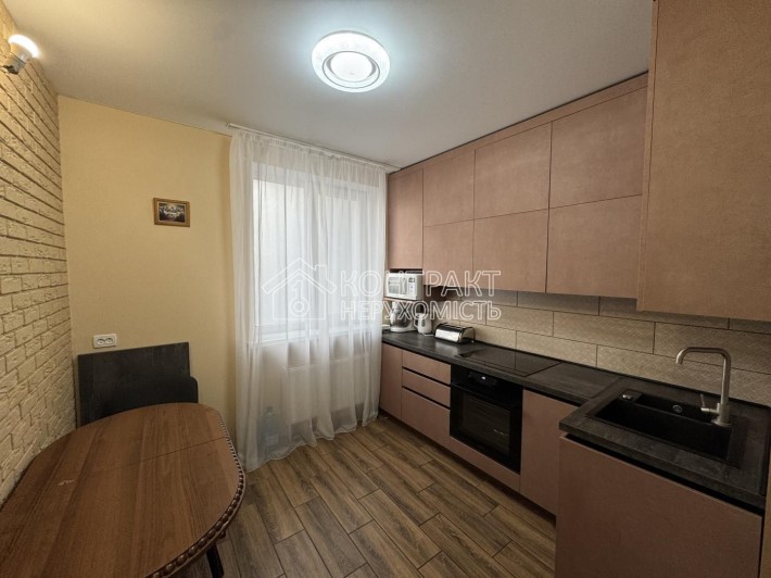 Продам 3кімн.квартиру ЖК Ньютона Ландау Нові Будинки Комунальний ринок - фото 1