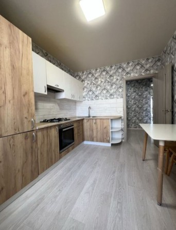 Продам  2х кімнатну 61 м2 квартиру з ремонтом меблями  Софіївська Борщ - фото 1