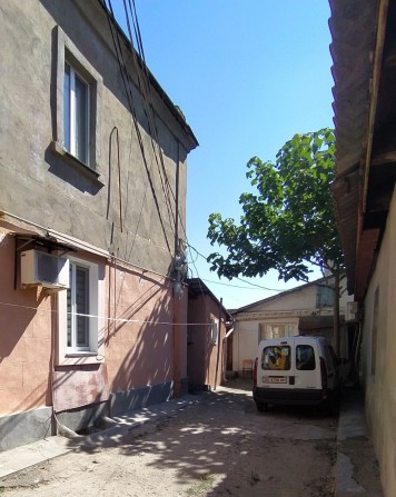Продаю 2-х кв. под ремонт - фото 1