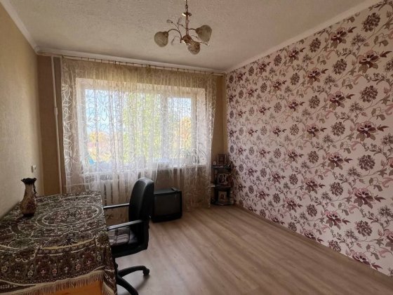 Продаю свою 4--х комн.кв. Лески.ул ,ген. Карпенка/Белаяя Николаев