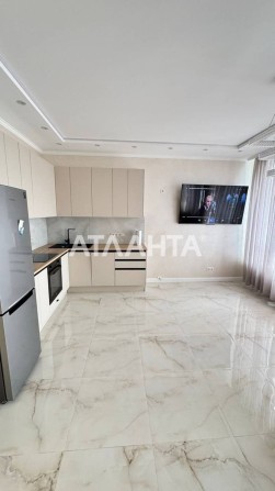 Продам. 1 комнатная квартира в ЖК «Омега» с ремонтом и видом на море - фото 1