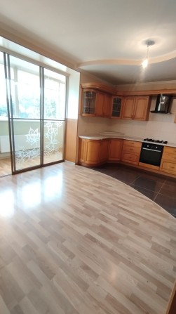 Продам СВОЮ 3-кімнатну квартиру - фото 1