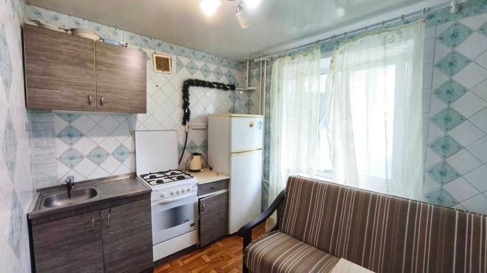 Эксклюзив. Продам 1-к квартиру м. Индустриальная - фото 1