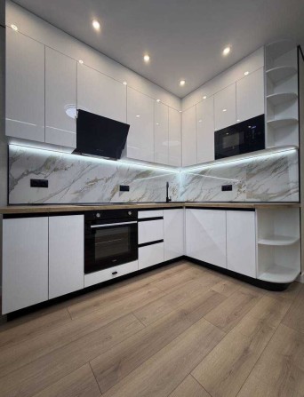 2-комнатная 60 м2 Современный ремонт Новый дом Укомплектована ID209179 - фото 1