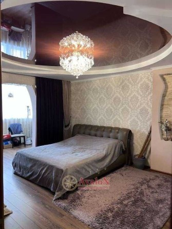 Срочно продам 2 ком квартиру 58 кв.м с ремонтом! Крымский бульвар! - фото 1
