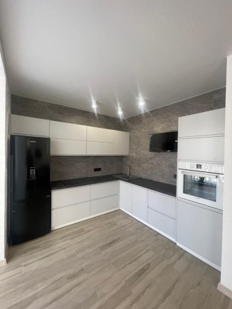 Продам СВОЮ 2к квартиру ЖК София резиденс - фото 1