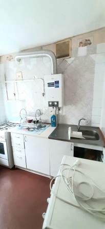 Продается 1-на ком-я кв-а в Лесках, остан. Белая. 5/5 кирпичного, 32/1 - фото 1