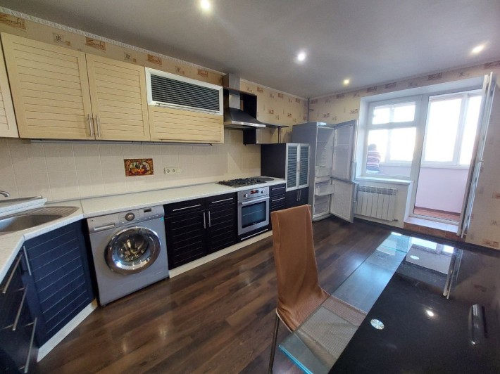 Продам 2-х комнатную квартиру с ремонтом в новом доме на Марсельской - фото 1