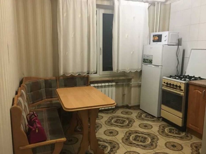 Продам 1к квартиру 39м2 центр, метро Ботанический Сад, Сертификат - фото 1