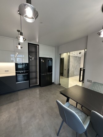 Продаж квартири 82 кв.м. Новострой з генератором. Черемушки 2. - фото 1