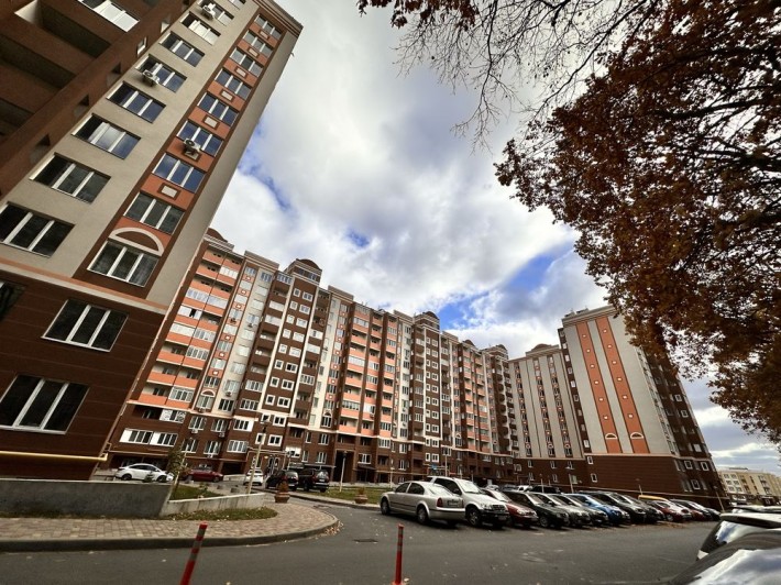 Квартира з документами 33м2 в ЖК Петрівський квартал - фото 1