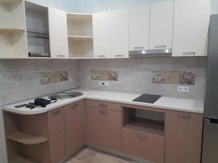 Мира 49 продам 1к.кв.с мебелью и техникой - фото 1