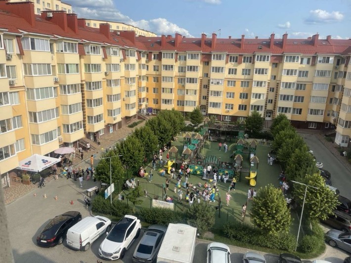 Продам дворівневу квартиру ЖК Київський маєток - фото 1